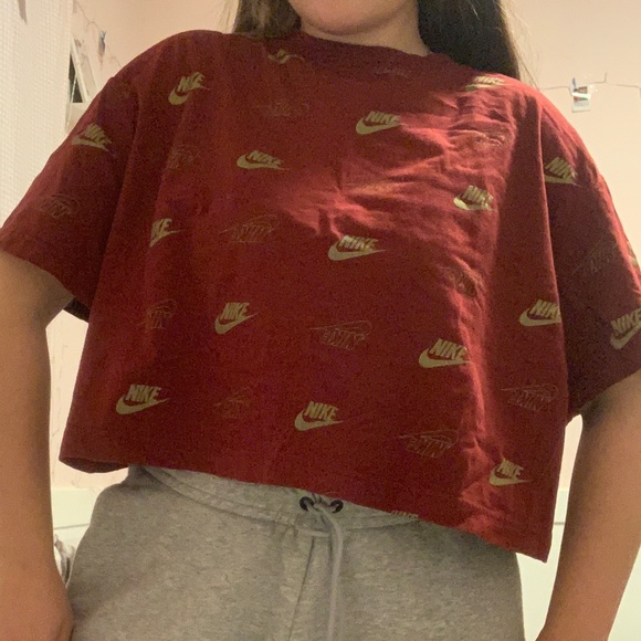 Red & Gold Nike Cropped T-Shirt - Picture 6 of 6